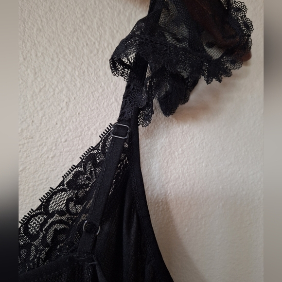 Vintage Y2K Betsey Johnson Black Lace Slip Dress. Womens size S/M - Picture 8 of 11